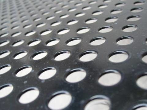 l'acier inoxydable du miroir 8k de 0.3mm-100mm a perforé des feuilles 304 bobines de solides solubles